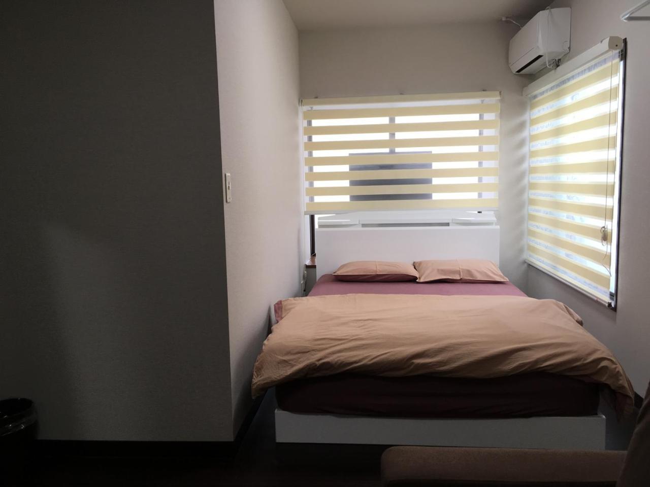 Hyu House Hotel Tokyo Bagian luar foto