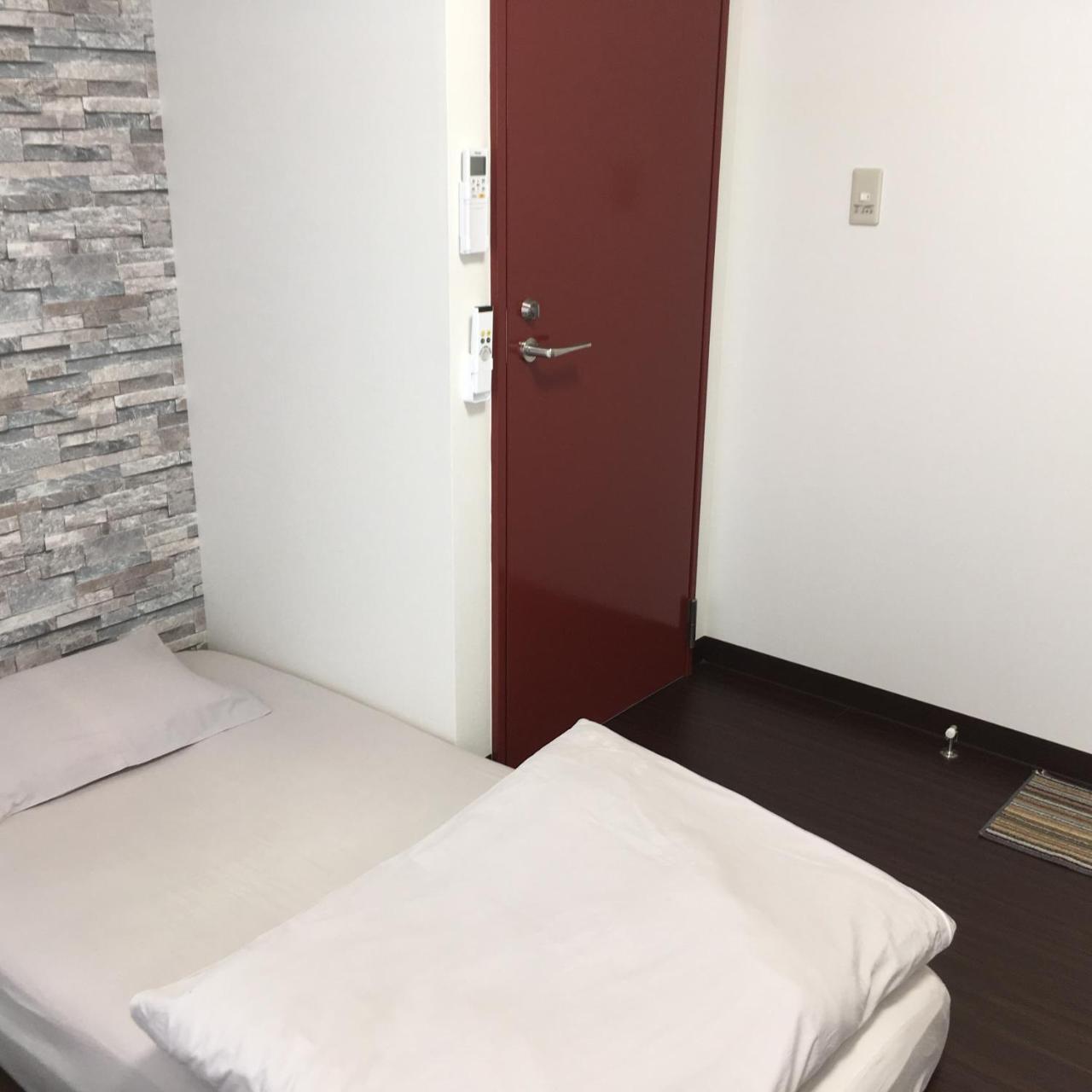 Hyu House Hotel Tokyo Bagian luar foto