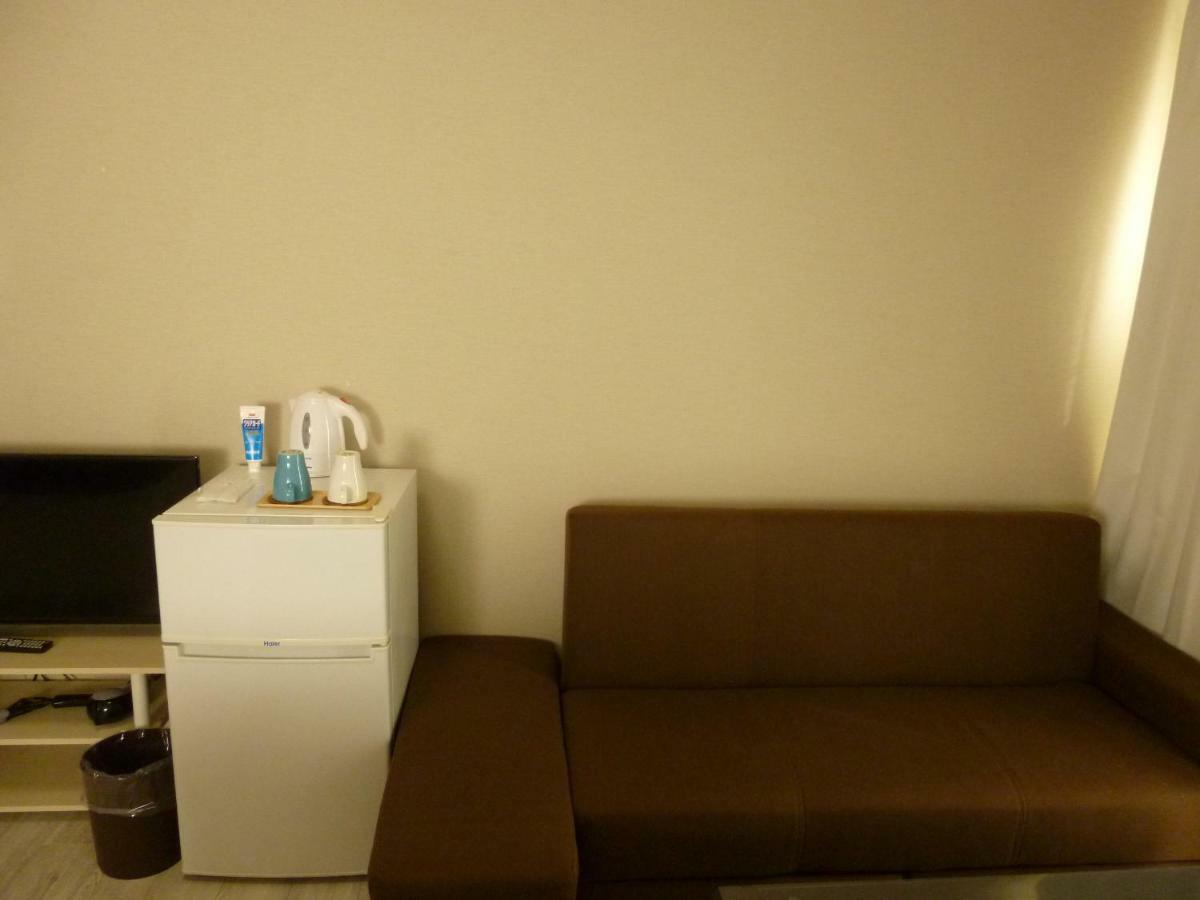 Hyu House Hotel Tokyo Bagian luar foto